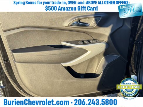 Used 2025 Chevrolet Trax LS w/ LS Convenience Package image 9