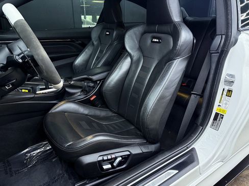 Used 2018 BMW M4 Coupe w/ Executive Package image 17