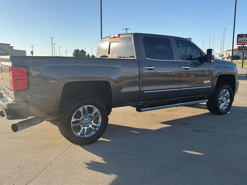 Used 2015 Chevrolet Silverado 2500 High Country w/ Duramax Plus Package AWD/4WD image 25