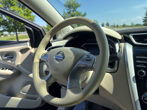 Used 2015 Nissan Murano Platinum w/ Platinum Technology Package AWD/4WD image 19