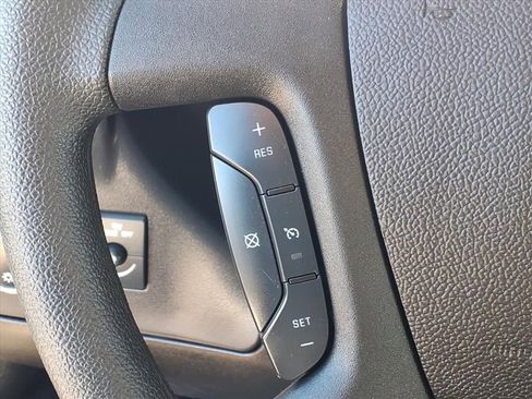 Used 2024 Chevrolet Express 3500 LS image 9