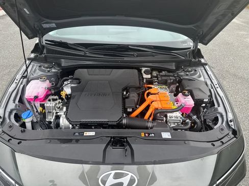 New 2026 Hyundai Elantra Hybrid FWD image 23