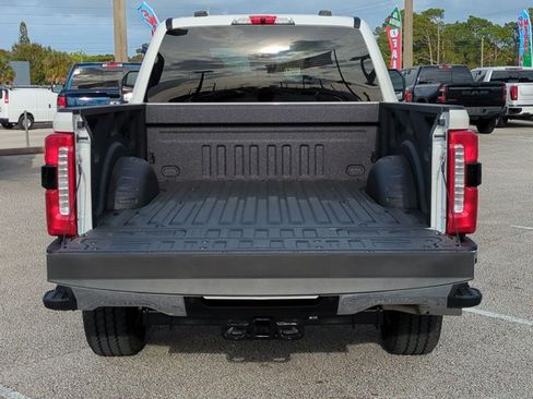 New 2026 Ford F350 Lariat w/ FX4 Off-Road Package image 13