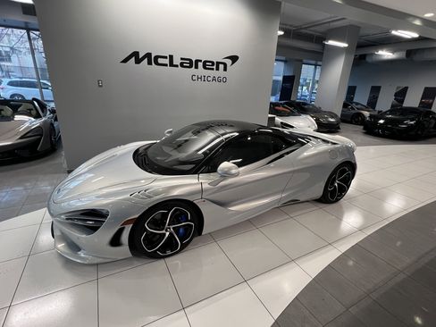 Used 2026 McLaren 750S Spider image 10