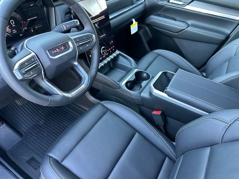 New 2026 GMC Terrain Elevation w/ Elevation Premium Package image 9