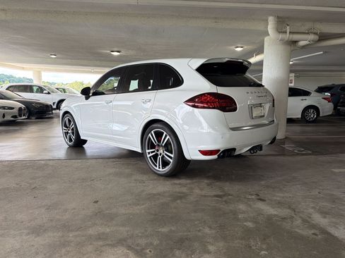 Used 2013 Porsche Cayenne GTS AWD/4WD image 2