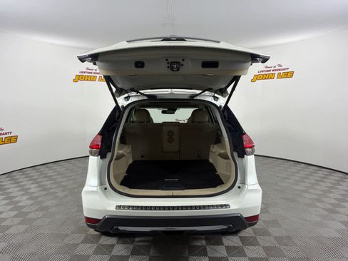 Used 2018 Nissan Rogue SL w/ Premium Package FWD image 5