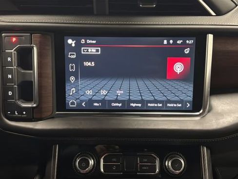 Used 2023 GMC Yukon XL Denali Ultimate AWD/4WD image 30