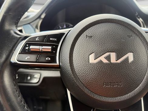 Certified 2022 Kia Seltos Nightfall Edition image 25