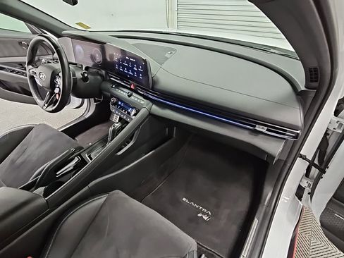 Used 2022 Hyundai Elantra N image 38