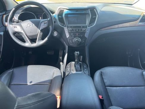 Used 2018 Hyundai Santa Fe Sport w/ Cargo Package FWD image 8