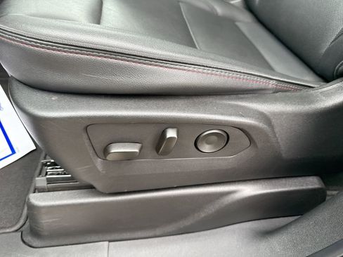 Used 2025 Chevrolet Suburban RST w/ Sun And Tow Package image 14