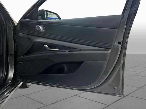 Used 2024 Hyundai Elantra Limited FWD image 23