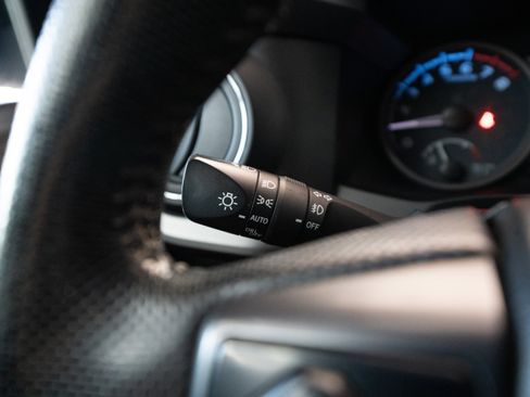 Used 2021 Toyota Tacoma TRD Sport AWD/4WD image 13