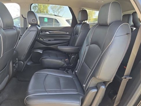 Used 2019 Buick Enclave Avenir w/ Avenir Technology Package FWD image 8
