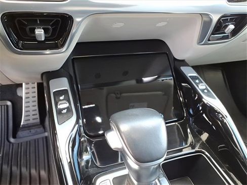 Used 2023 Kia Sorento SX image 17