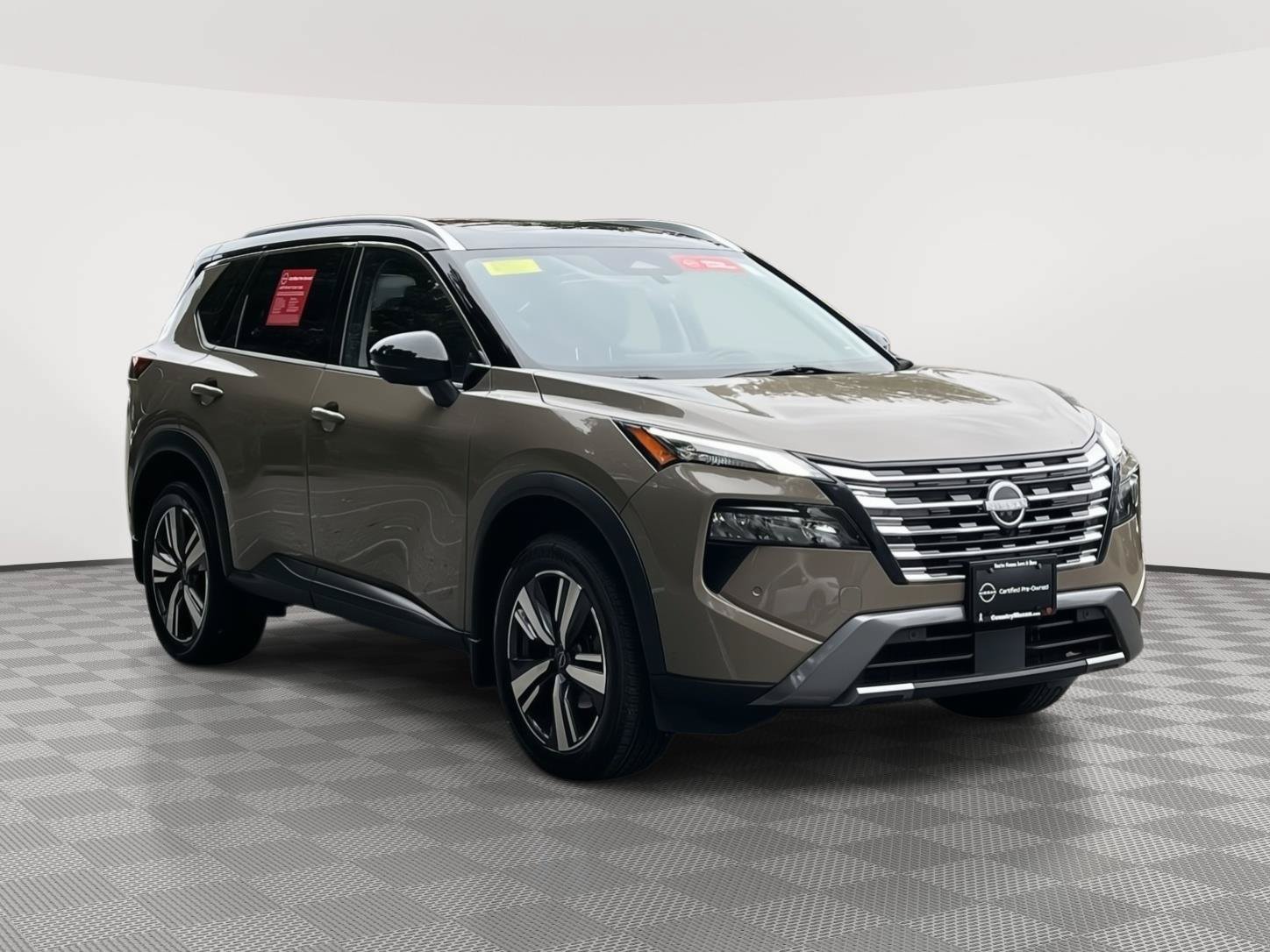 Certified 2024 Nissan Rogue SL w/ SL Premium Package AWD/4WD image 3