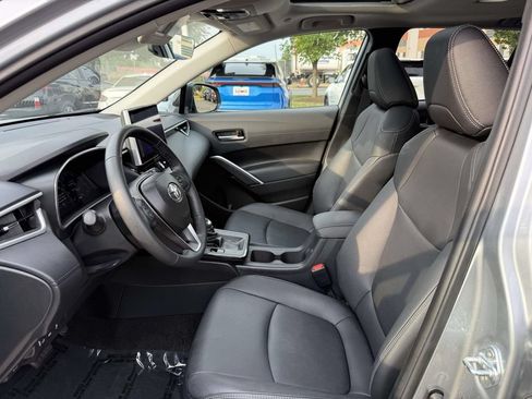 Used 2026 Toyota Corolla Cross XLE w/ Convenience Package AWD/4WD image 14