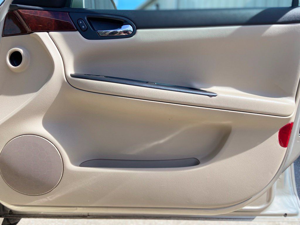Used 2009 Chevrolet Impala LS FWD image 16