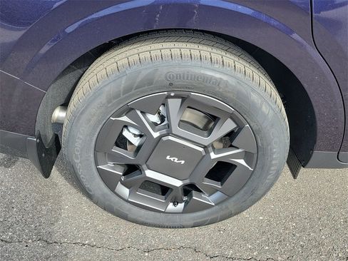 New 2026 Kia Carnival EX image 40