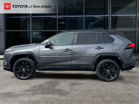 Used 2022 Toyota RAV4 XSE w/ XSE Grade Weather Package image 10