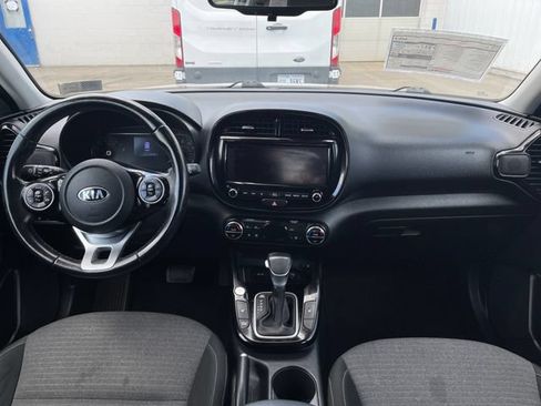 Used 2020 Kia Soul EX FWD image 12
