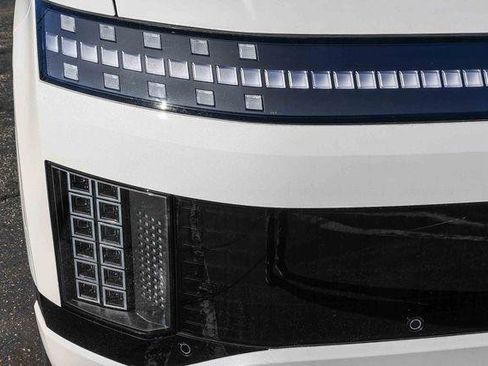 New 2026 Hyundai Ioniq 9 Calligraphy AWD/4WD image 10