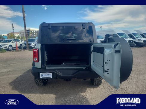 Used 2024 Ford Bronco Black Diamond AWD/4WD image 32
