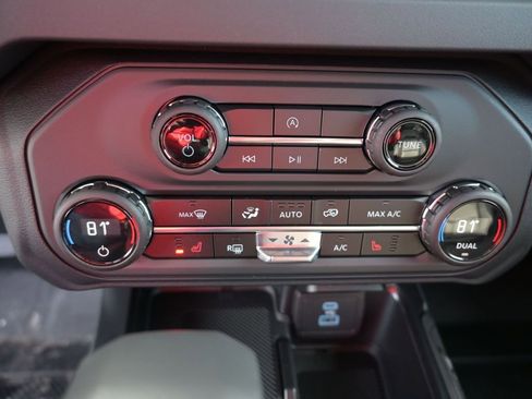 New 2025 Ford Bronco Big Bend image 30