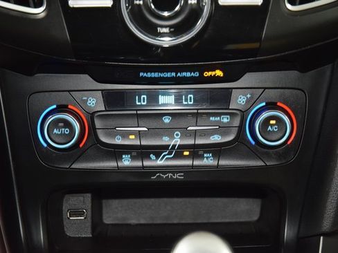 Used 2017 Ford Focus RS image 36