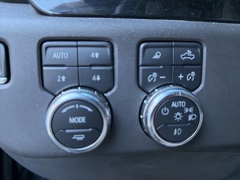 Used 2023 GMC Sierra 1500 SLT w/ SLT Premium Package image 11