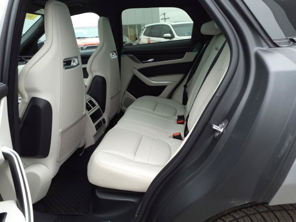 New 2025 Jaguar F-PACE R-Dynamic S AWD/4WD image 12