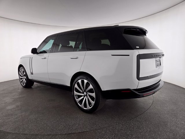 Used 2025 Land Rover Range Rover Long Wheelbase SE AWD/4WD image 13