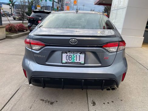 Used 2025 Toyota Corolla SE w/ Convenience Package image 7