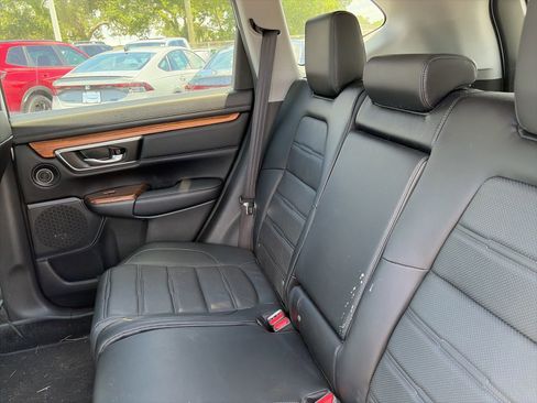 Used 2018 Honda CR-V Touring image 9