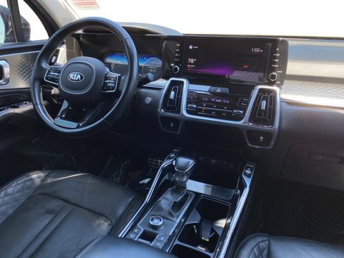 Used 2021 Kia Sorento SX image 13