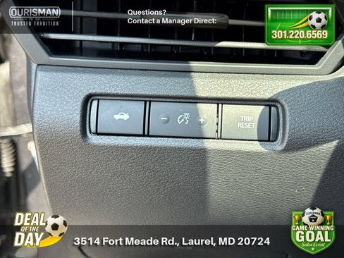 Used 2025 Nissan Altima 2.5 SV FWD image 25