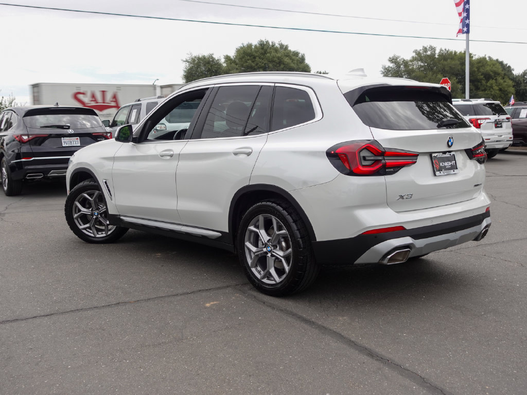 Used 2023 BMW X3 sDrive30i RWD image 9
