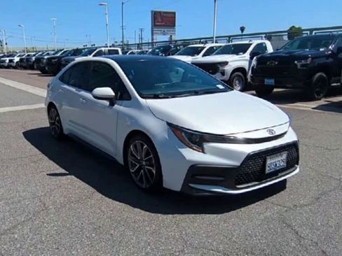 Used 2021 Toyota Corolla XSE w/ Carpet Mat Package (TMS) FWD image 2