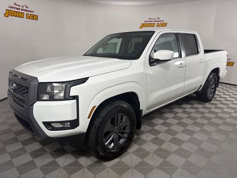 New 2025 Nissan Frontier SV w/ SV Convenience Package image 1