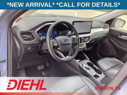 Used 2024 Ford Escape Platinum AWD/4WD image 10