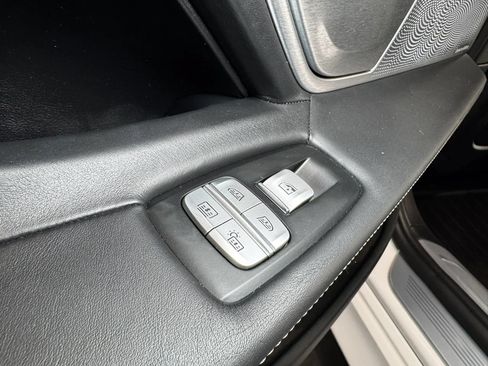 Used 2018 BMW 750i xDrive AWD/4WD image 31