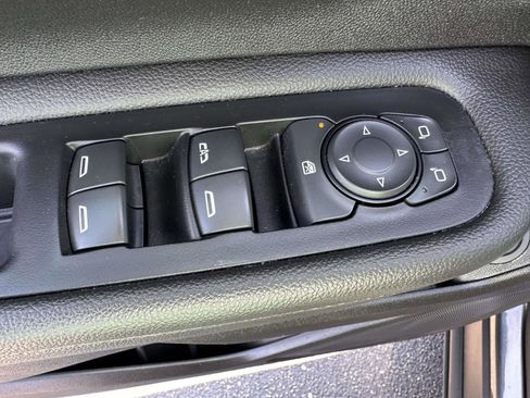 Used 2019 GMC Terrain SLT w/ Preferred Package AWD/4WD image 10