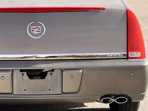 Used 2011 Cadillac DTS Premium w/ Driver Awareness Package image 5