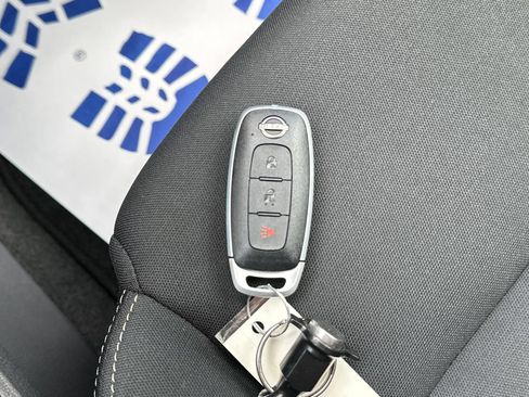 Used 2023 Nissan Rogue S AWD/4WD image 27