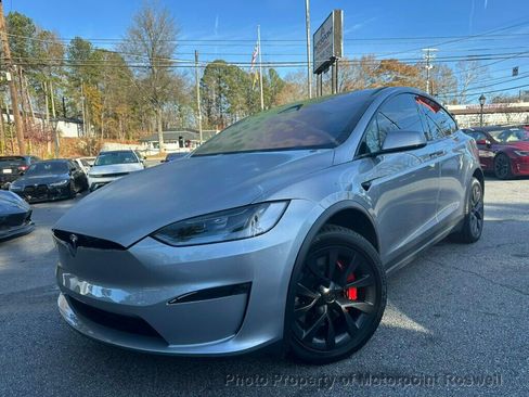 Used 2024 Tesla Model X Plaid image 5