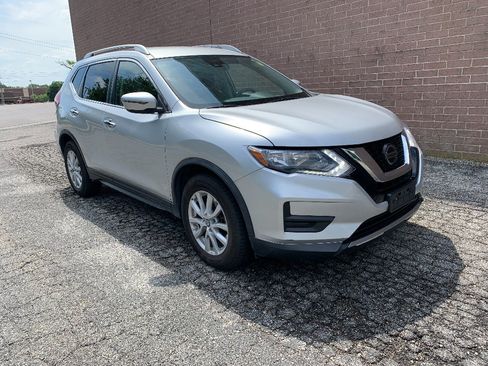Used 2019 Nissan Rogue SV FWD image 8