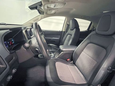 Used 2019 Chevrolet Colorado Z71 image 3