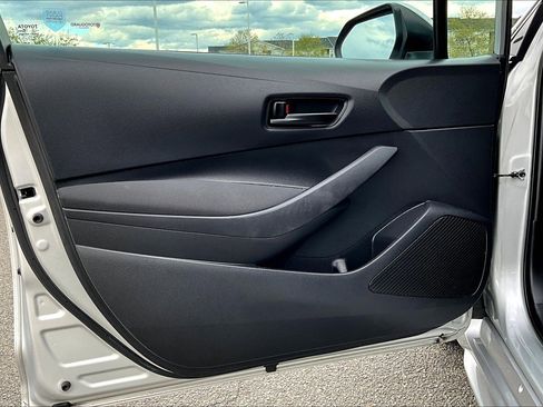 Used 2024 Toyota Corolla LE image 21