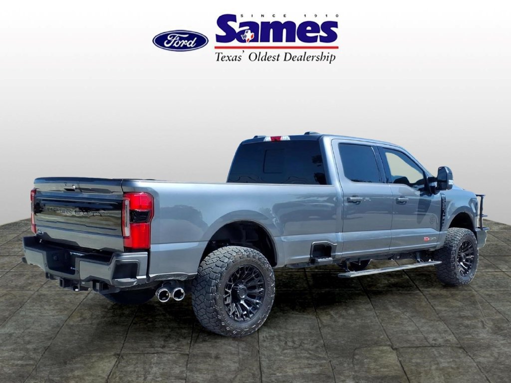 Used 2025 Ford F350 Platinum AWD/4WD image 3